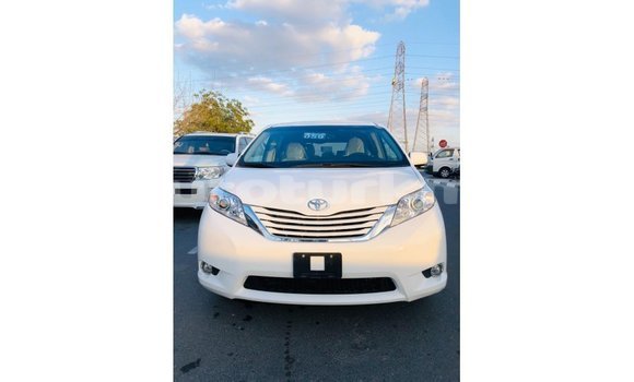 Buy Import Toyota Sienna White Car in Import - Dubai in Ahal Buy Import Toyota Sienna White Car in Import - Dubai in Ahal