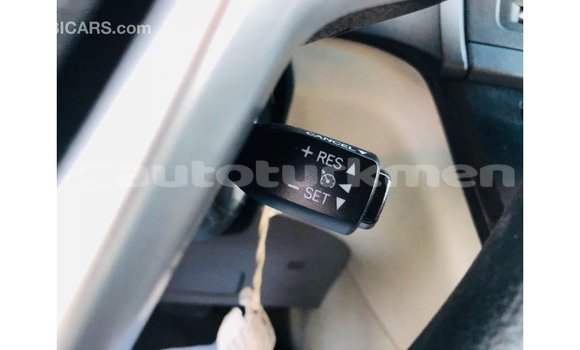 Buy Import Toyota Sienna White Car in Import - Dubai in Ahal Buy Import Toyota Sienna White Car in Import - Dubai in Ahal