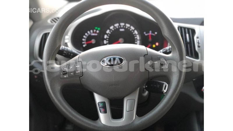 Big with watermark kia sportage ahal import dubai 3687