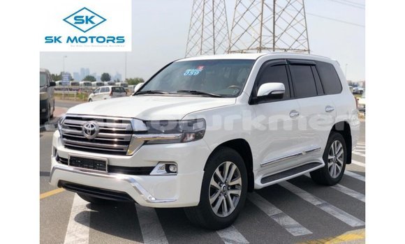 Buy Import Toyota Land Cruiser White Car in Import - Dubai in Ahal Buy Import Toyota Land Cruiser White Car in Import - Dubai in Ahal