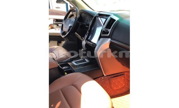 Buy Import Toyota Land Cruiser White Car in Import - Dubai in Ahal Buy Import Toyota Land Cruiser White Car in Import - Dubai in Ahal