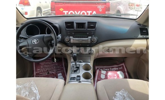 Buy Import Toyota Highlander Blue Car in Import - Dubai in Ahal Buy Import Toyota Highlander Blue Car in Import - Dubai in Ahal