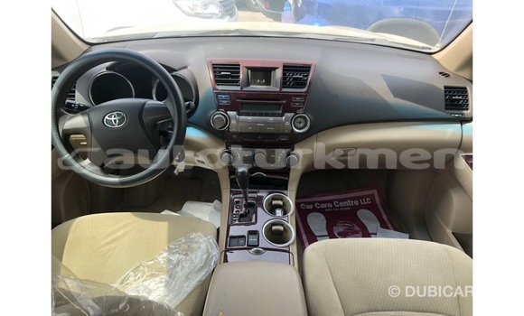 Buy Import Toyota Highlander Other Car in Import - Dubai in Ahal Buy Import Toyota Highlander Other Car in Import - Dubai in Ahal