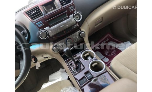Buy Import Toyota Highlander Other Car in Import - Dubai in Ahal Buy Import Toyota Highlander Other Car in Import - Dubai in Ahal