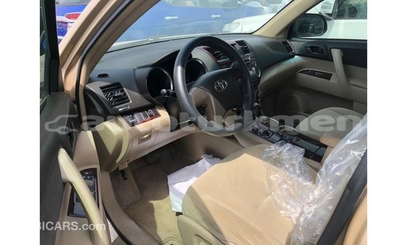 Buy Import Toyota Highlander Other Car in Import - Dubai in Ahal Buy Import Toyota Highlander Other Car in Import - Dubai in Ahal