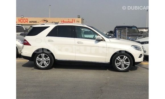 Buy Import Mercedes-Benz 190 White Car in Import - Dubai in Ahal Buy Import Mercedes-Benz 190 White Car in Import - Dubai in Ahal