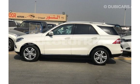 Buy Import Mercedes-Benz 190 White Car in Import - Dubai in Ahal Buy Import Mercedes-Benz 190 White Car in Import - Dubai in Ahal