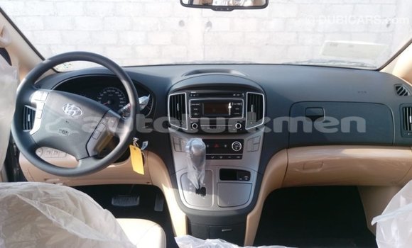 Buy Import Hyundai Chorus Brown Truck in Import - Dubai in Ahal Buy Import Hyundai Chorus Brown Truck in Import - Dubai in Ahal