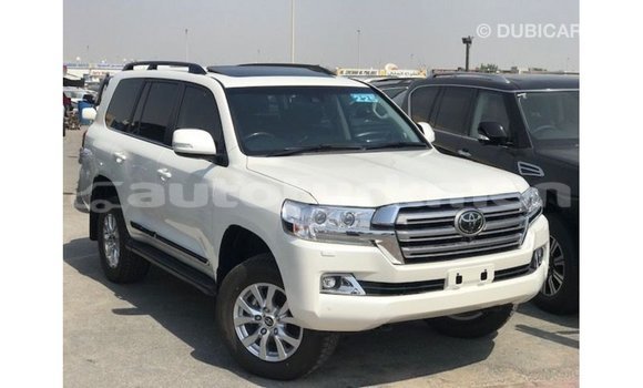 Buy Import Toyota Land Cruiser White Car in Import - Dubai in Ahal Buy Import Toyota Land Cruiser White Car in Import - Dubai in Ahal