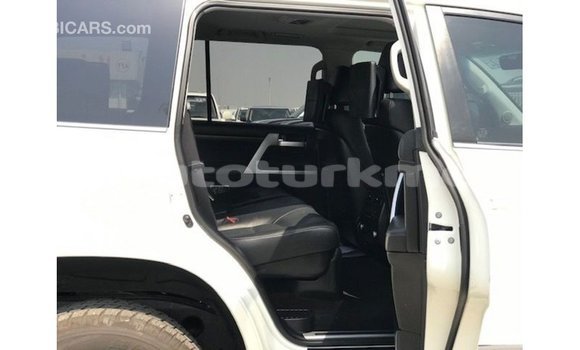 Buy Import Toyota Land Cruiser White Car in Import - Dubai in Ahal Buy Import Toyota Land Cruiser White Car in Import - Dubai in Ahal