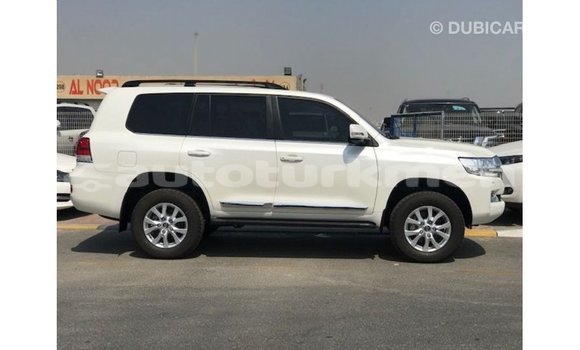 Buy Import Toyota Land Cruiser White Car in Import - Dubai in Ahal Buy Import Toyota Land Cruiser White Car in Import - Dubai in Ahal