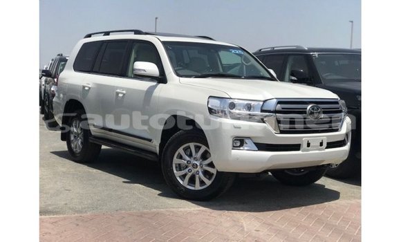 Buy Import Toyota Land Cruiser White Car in Import - Dubai in Ahal Buy Import Toyota Land Cruiser White Car in Import - Dubai in Ahal