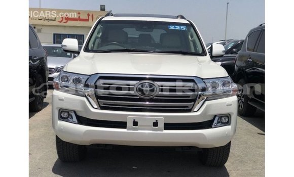 Buy Import Toyota Land Cruiser White Car in Import - Dubai in Ahal Buy Import Toyota Land Cruiser White Car in Import - Dubai in Ahal