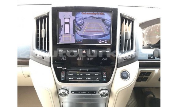 Buy Import Toyota Land Cruiser White Car in Import - Dubai in Ahal Buy Import Toyota Land Cruiser White Car in Import - Dubai in Ahal