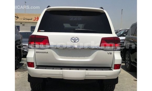 Buy Import Toyota Land Cruiser White Car in Import - Dubai in Ahal Buy Import Toyota Land Cruiser White Car in Import - Dubai in Ahal