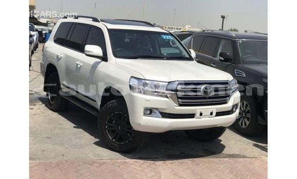 Buy Import Toyota Land Cruiser White Car in Import - Dubai in Ahal Buy Import Toyota Land Cruiser White Car in Import - Dubai in Ahal