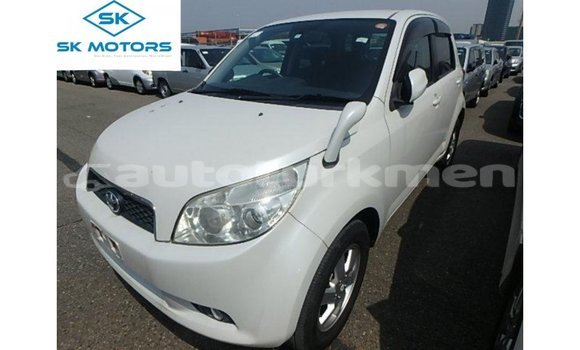 Buy Import Toyota Rush White Car in Import - Dubai in Ahal