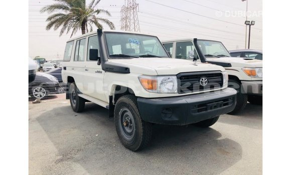 Buy Import Toyota Land Cruiser White Car in Import - Dubai in Ahal Buy Import Toyota Land Cruiser White Car in Import - Dubai in Ahal