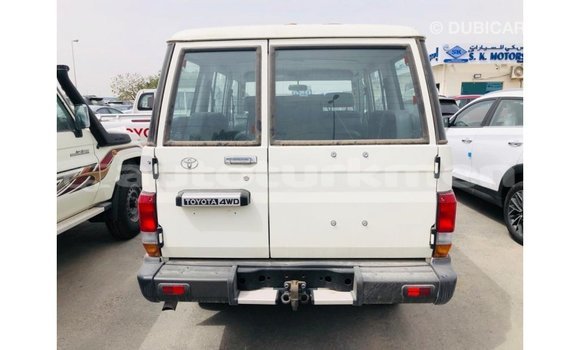 Buy Import Toyota Land Cruiser White Car in Import - Dubai in Ahal Buy Import Toyota Land Cruiser White Car in Import - Dubai in Ahal