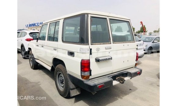Buy Import Toyota Land Cruiser White Car in Import - Dubai in Ahal Buy Import Toyota Land Cruiser White Car in Import - Dubai in Ahal