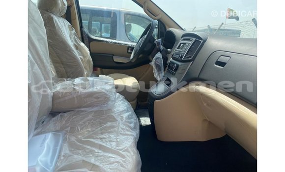 Buy Import Hyundai Chorus Other Truck in Import - Dubai in Ahal Buy Import Hyundai Chorus Other Truck in Import - Dubai in Ahal