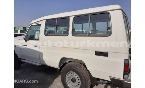 Buy Import Toyota Land Cruiser White Car in Import - Dubai in Ahal Buy Import Toyota Land Cruiser White Car in Import - Dubai in Ahal