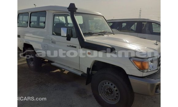 Buy Import Toyota Land Cruiser White Car in Import - Dubai in Ahal Buy Import Toyota Land Cruiser White Car in Import - Dubai in Ahal