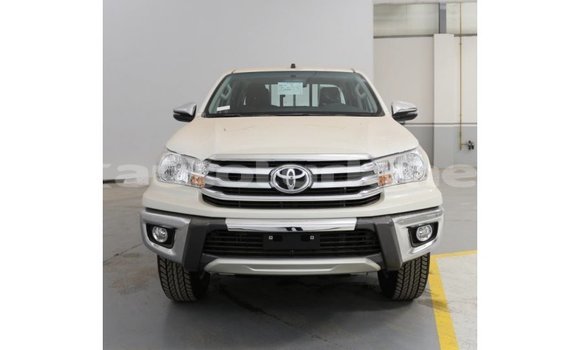 Buy Import Toyota Hilux White Car in Import - Dubai in Ahal