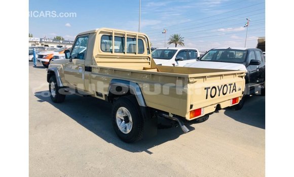 Buy Import Toyota Land Cruiser Beige Car in Import - Dubai in Ahal Buy Import Toyota Land Cruiser Beige Car in Import - Dubai in Ahal
