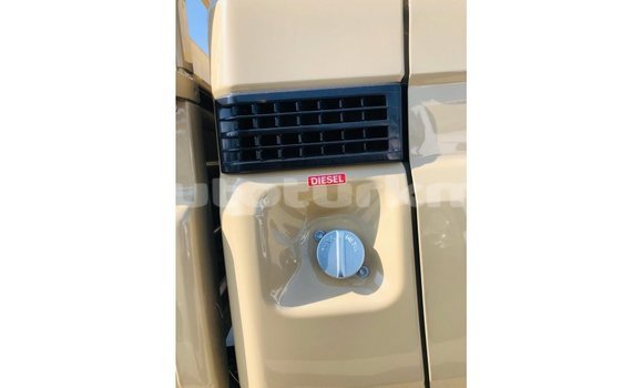 Buy Import Toyota Land Cruiser Beige Car in Import - Dubai in Ahal Buy Import Toyota Land Cruiser Beige Car in Import - Dubai in Ahal
