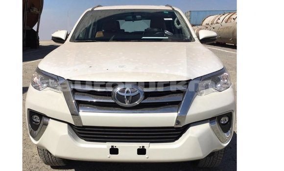 Buy Import Toyota Fortuner White Car in Import - Dubai in Ahal