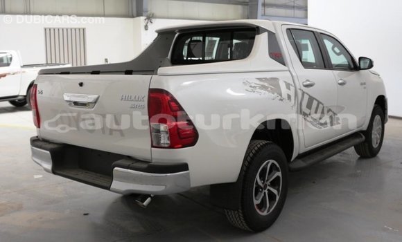 Buy Import Toyota Hilux White Car in Import - Dubai in Ahal Buy Import Toyota Hilux White Car in Import - Dubai in Ahal