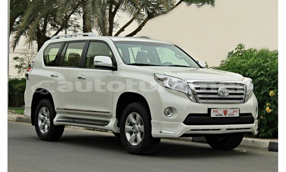 Buy Import Toyota Prado White Car in Import - Dubai in Ahal