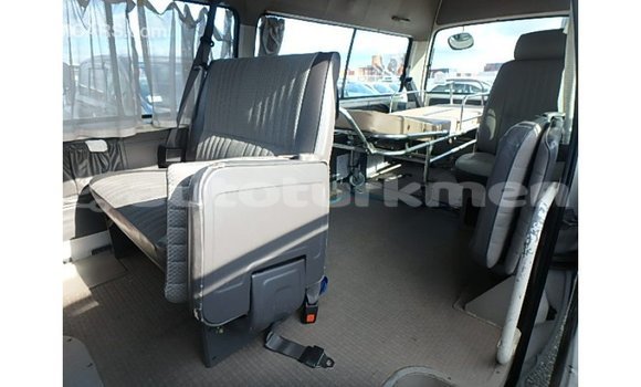 Buy Import Nissan Caravan White Car in Import - Dubai in Ahal Buy Import Nissan Caravan White Car in Import - Dubai in Ahal