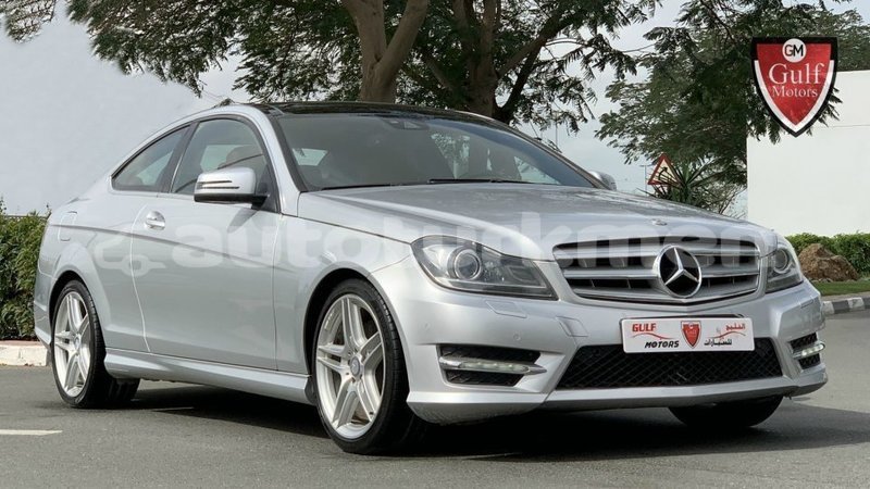Big with watermark mercedes benz 190 ahal import dubai 3797