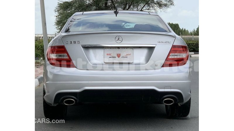 Big with watermark mercedes benz 190 ahal import dubai 3797