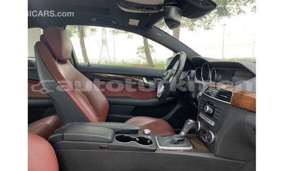 Buy Import Mercedes-Benz 190 Other Car in Import - Dubai in Ahal Buy Import Mercedes-Benz 190 Other Car in Import - Dubai in Ahal