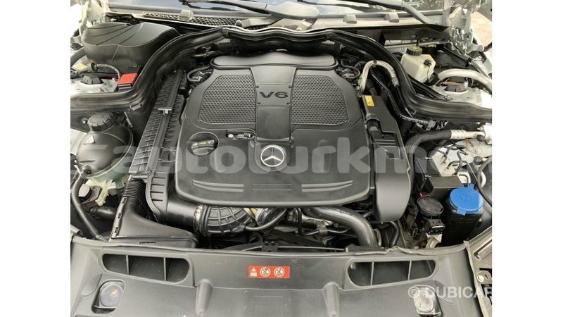 Big with watermark mercedes benz 190 ahal import dubai 3797