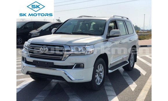 Buy Import Toyota Land Cruiser White Car in Import - Dubai in Ahal