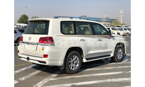 Buy Import Toyota Land Cruiser White Car in Import - Dubai in Ahal Buy Import Toyota Land Cruiser White Car in Import - Dubai in Ahal