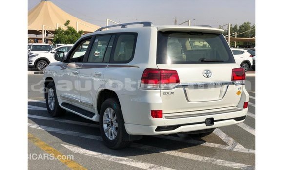 Buy Import Toyota Land Cruiser White Car in Import - Dubai in Ahal Buy Import Toyota Land Cruiser White Car in Import - Dubai in Ahal