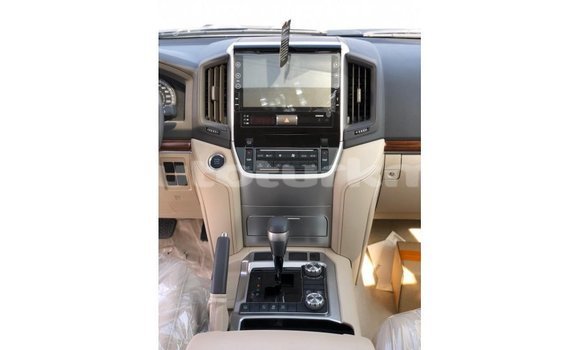 Buy Import Toyota Land Cruiser White Car in Import - Dubai in Ahal Buy Import Toyota Land Cruiser White Car in Import - Dubai in Ahal