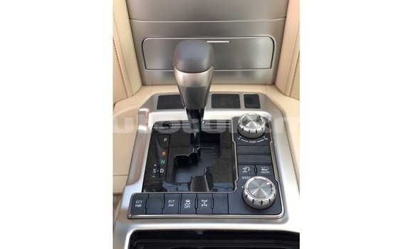 Buy Import Toyota Land Cruiser White Car in Import - Dubai in Ahal Buy Import Toyota Land Cruiser White Car in Import - Dubai in Ahal
