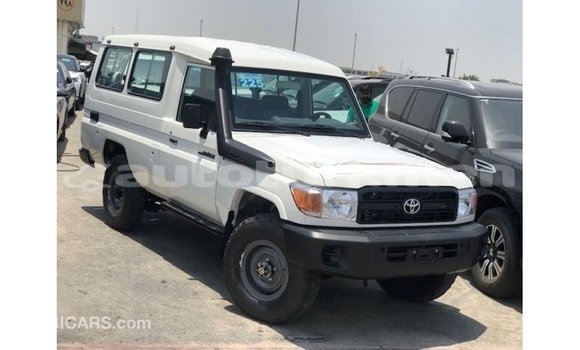 Buy Import Toyota Land Cruiser White Car in Import - Dubai in Ahal Buy Import Toyota Land Cruiser White Car in Import - Dubai in Ahal