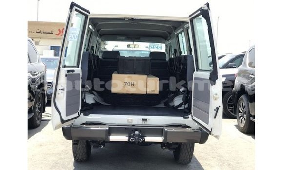 Buy Import Toyota Land Cruiser White Car in Import - Dubai in Ahal Buy Import Toyota Land Cruiser White Car in Import - Dubai in Ahal