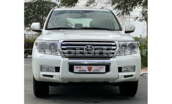 Buy Import Toyota Land Cruiser White Car in Import - Dubai in Ahal Buy Import Toyota Land Cruiser White Car in Import - Dubai in Ahal