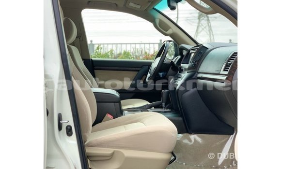 Buy Import Toyota Land Cruiser White Car in Import - Dubai in Ahal Buy Import Toyota Land Cruiser White Car in Import - Dubai in Ahal