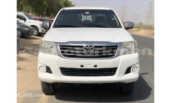 Buy Import Toyota Hilux White Car in Import - Dubai in Ahal Buy Import Toyota Hilux White Car in Import - Dubai in Ahal