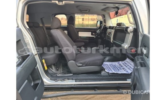 Buy Import Toyota FJ Cruiser Other Car in Import - Dubai in Ahal Buy Import Toyota FJ Cruiser Other Car in Import - Dubai in Ahal