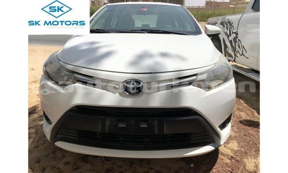 Buy Import Toyota Yaris White Car in Import - Dubai in Ahal